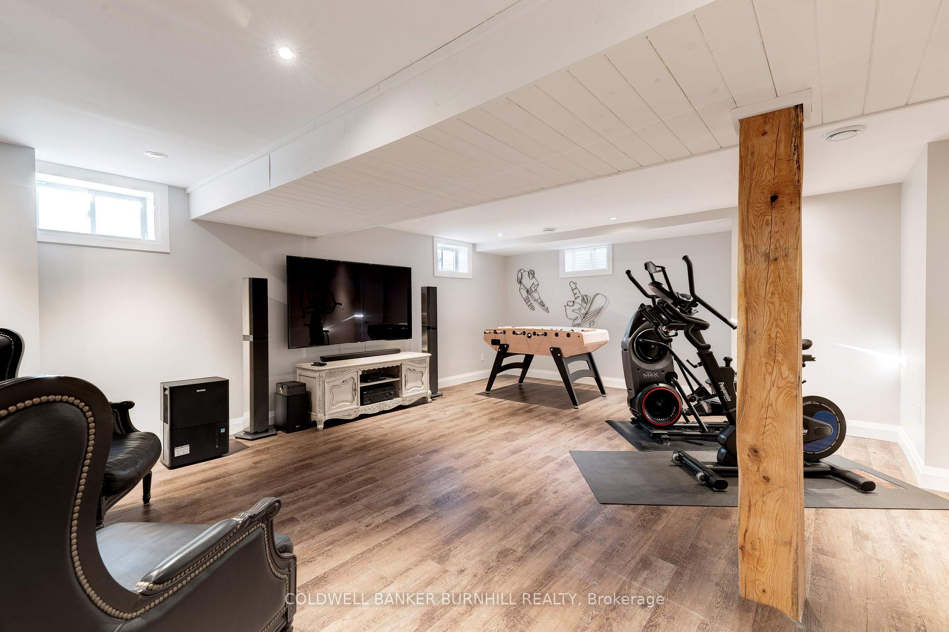 Photo 33 of 775 Falcon Boulevard, Burlington, LaSalle — HOMEH