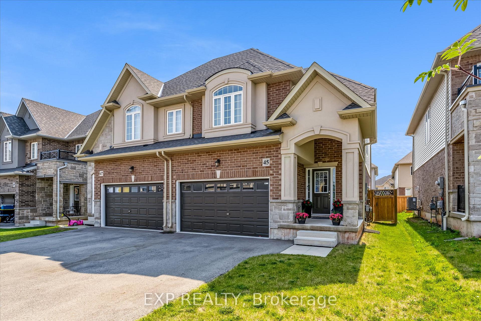 Photo 1 of 45 Sauvignon Crescent, Hamilton, Fruitland — HOMEH