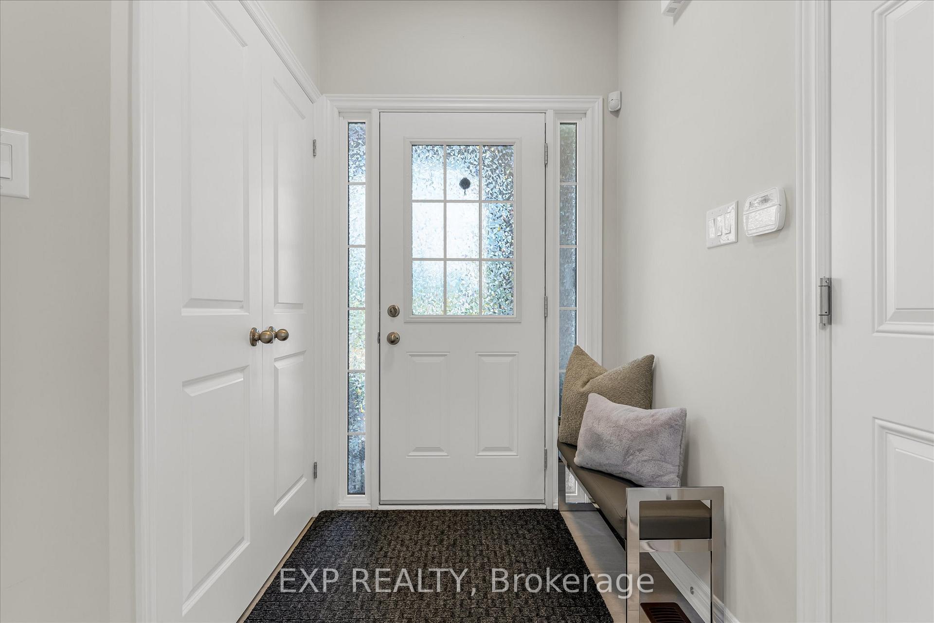 Photo 5 of 45 Sauvignon Crescent, Hamilton, Fruitland — HOMEH