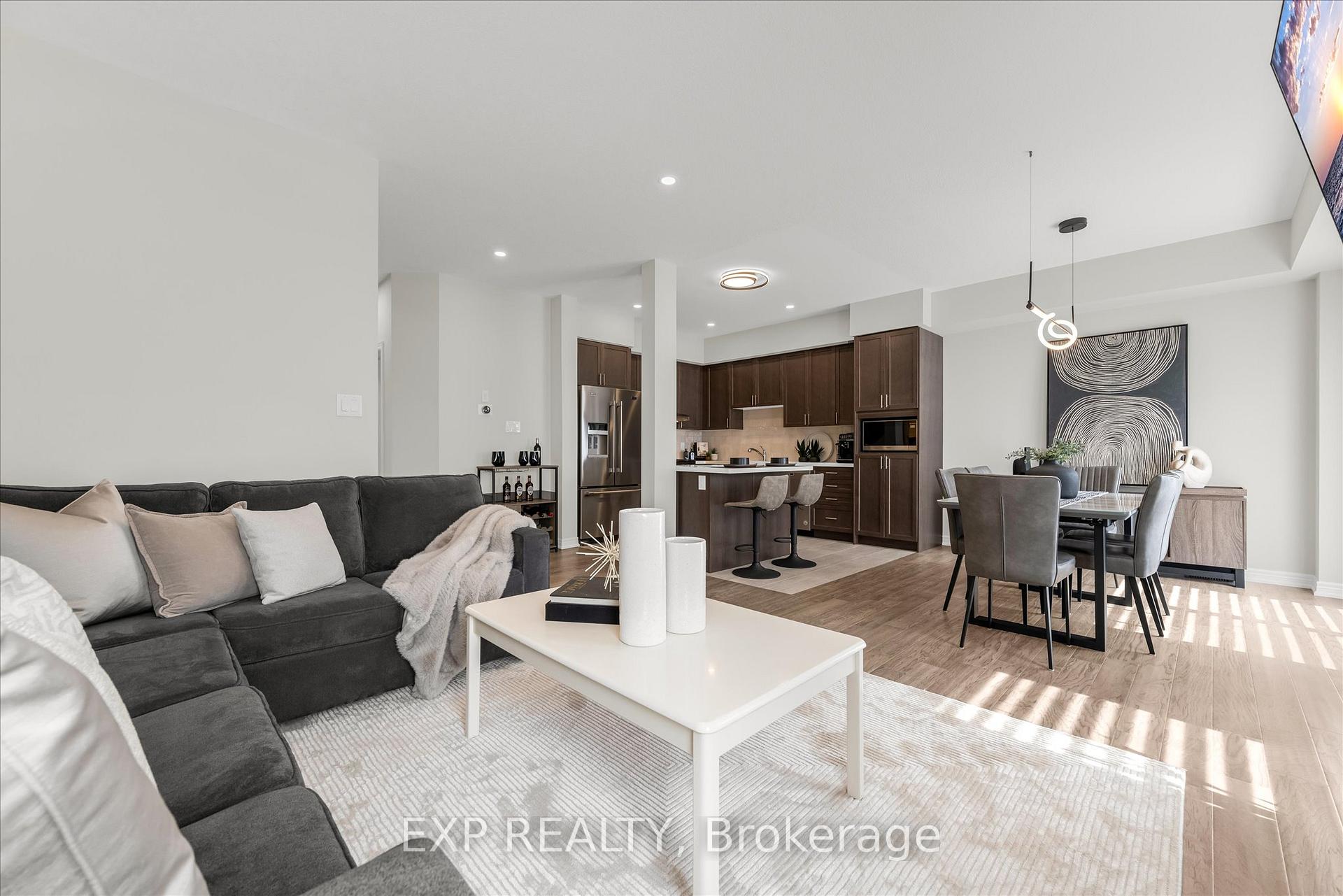 Photo 12 of 45 Sauvignon Crescent, Hamilton, Fruitland — HOMEH