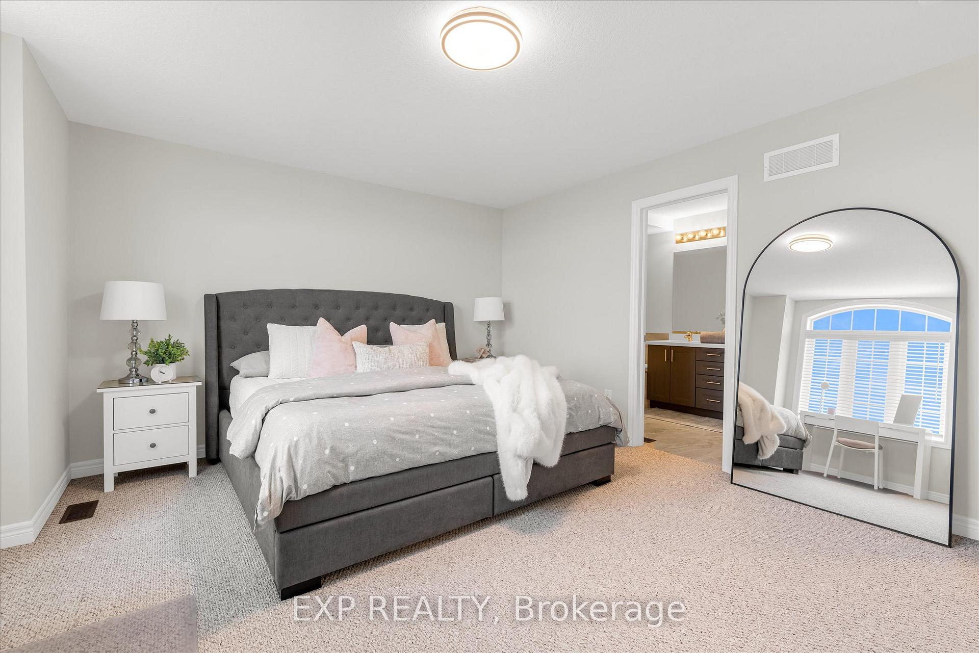 Photo 21 of 45 Sauvignon Crescent, Hamilton, Fruitland — HOMEH