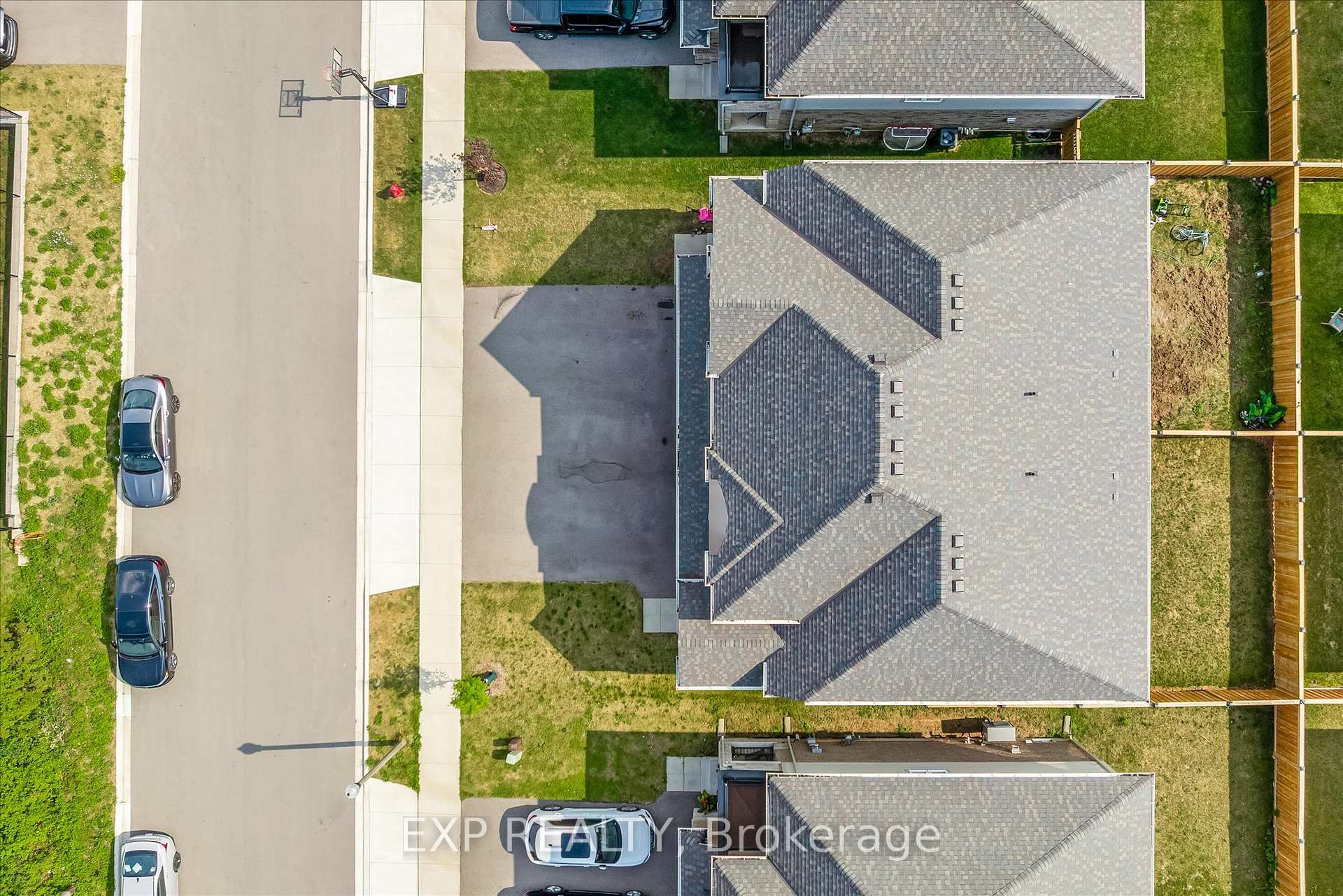 Photo 35 of 45 Sauvignon Crescent, Hamilton, Fruitland — HOMEH