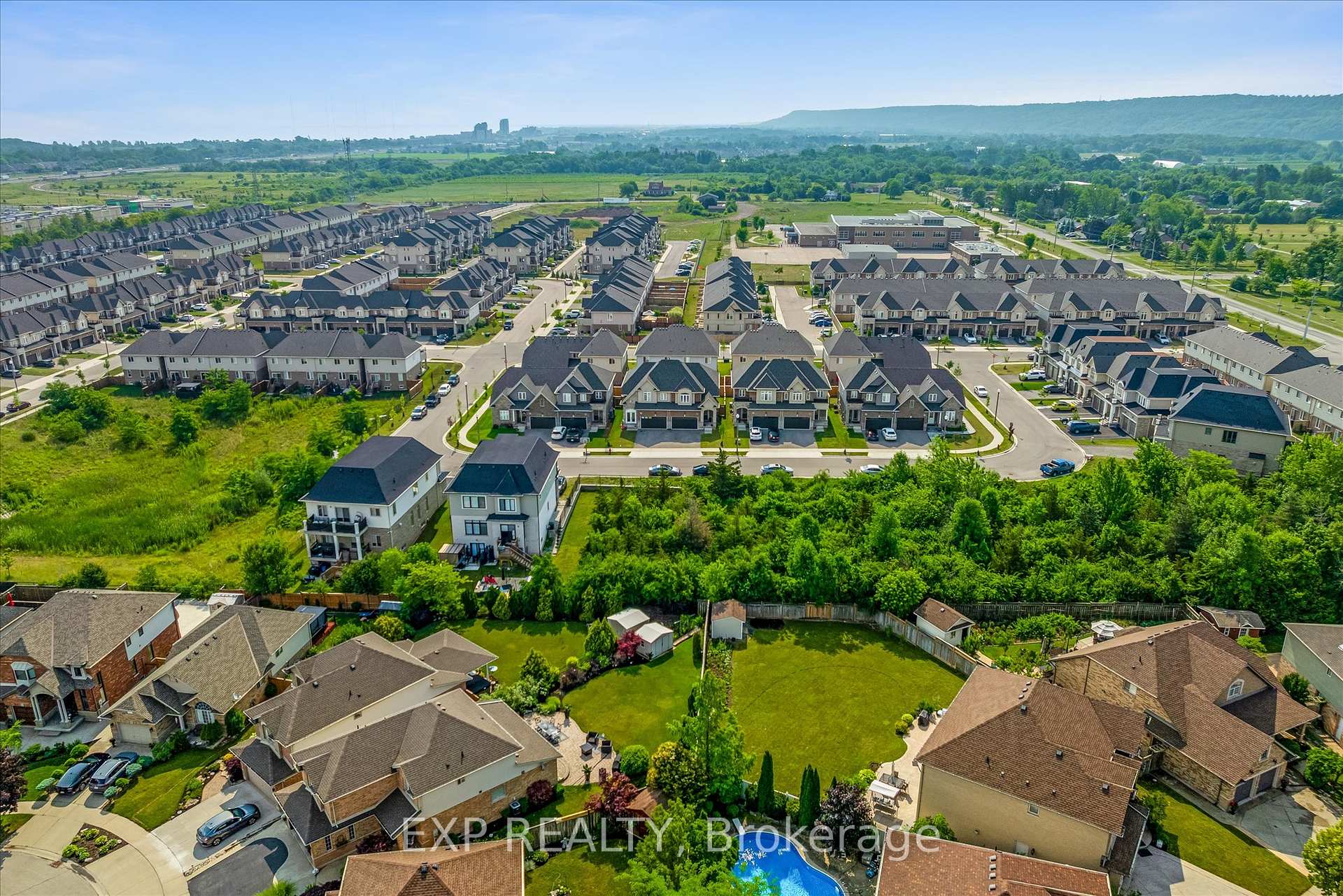 Photo 38 of 45 Sauvignon Crescent, Hamilton, Fruitland — HOMEH