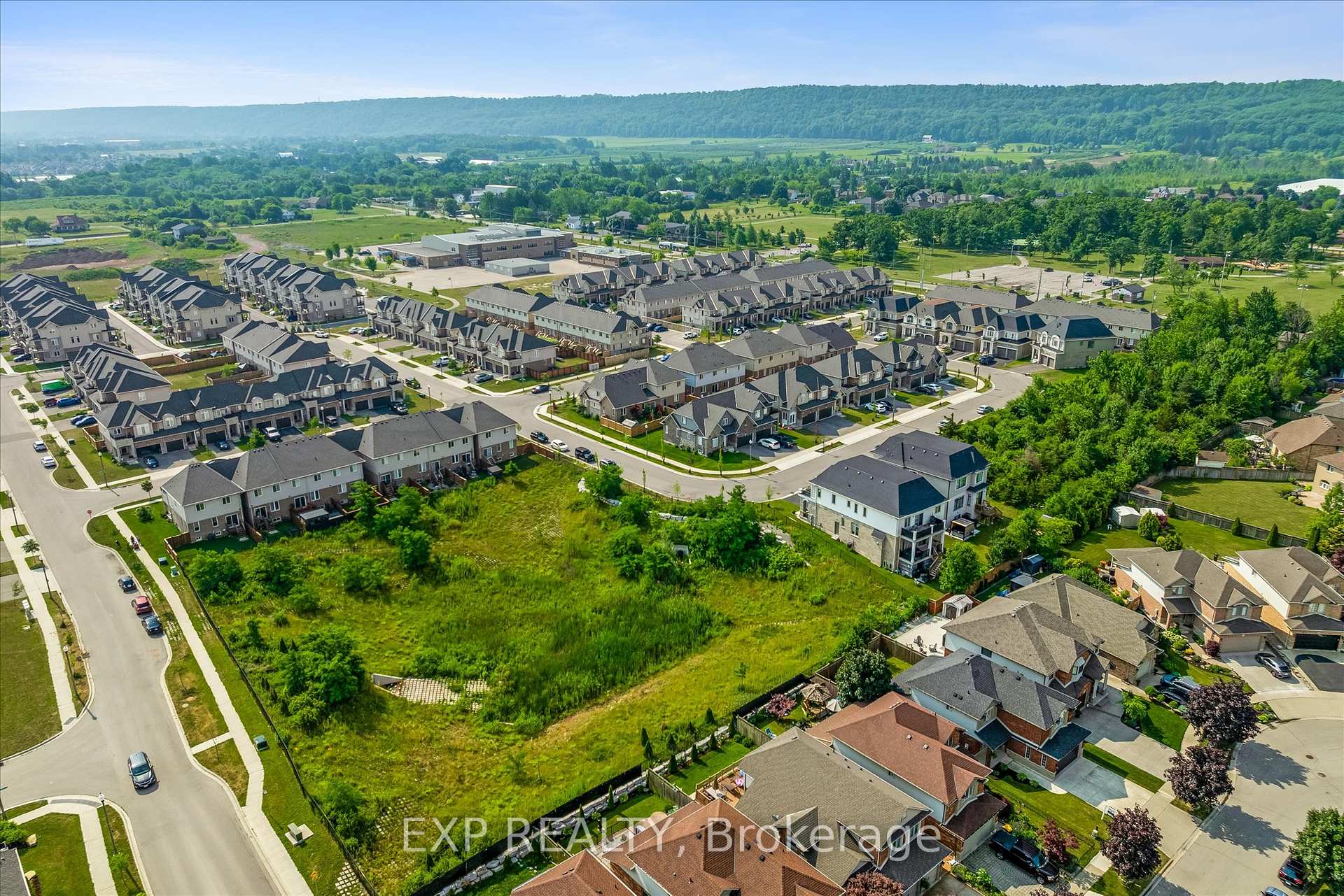 Photo 39 of 45 Sauvignon Crescent, Hamilton, Fruitland — HOMEH