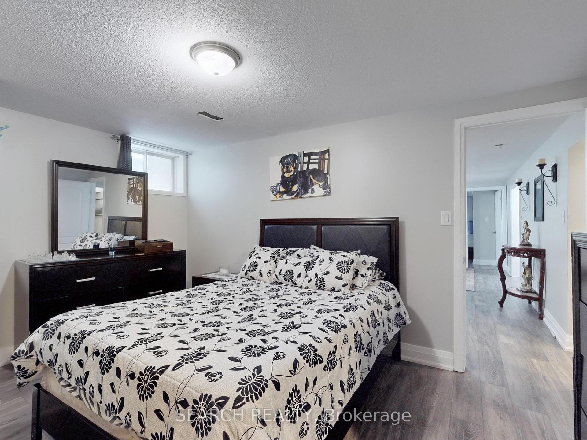 Photo 13 of 24 Hewitt Place N, Barrie, Georgian Drive — HOMEH