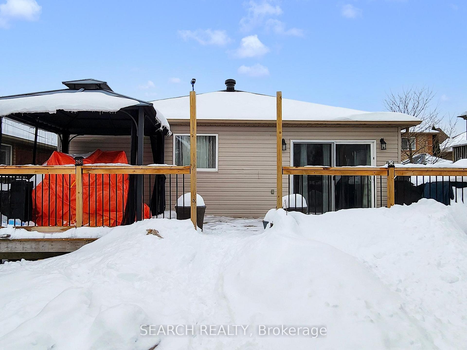 Photo 14 of 24 Hewitt Place N, Barrie, Georgian Drive — HOMEH