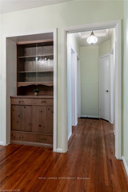 Photo 14 of 22 Dunning Court, Hamilton, Dundas — HOMEH
