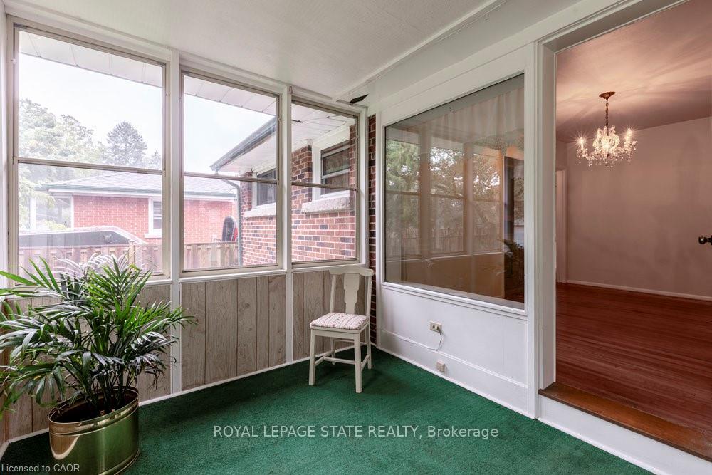 Photo 18 of 22 Dunning Court, Hamilton, Dundas — HOMEH