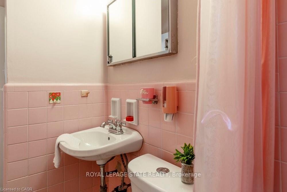 Photo 28 of 22 Dunning Court, Hamilton, Dundas — HOMEH