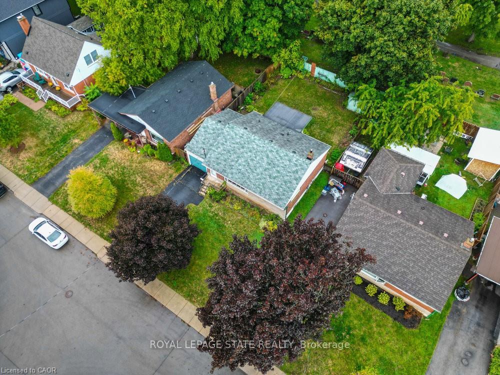 Photo 43 of 22 Dunning Court, Hamilton, Dundas — HOMEH