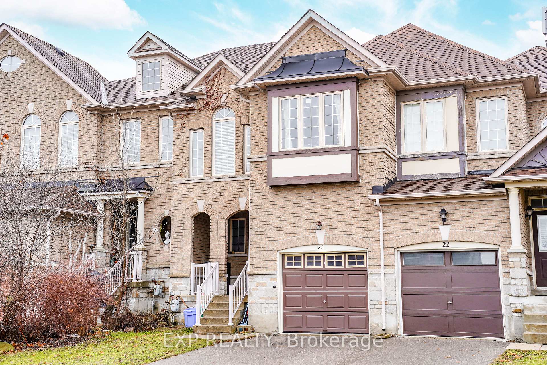 Photo 1 of 20 Starwood Road, Vaughan, Patterson — HOMEH