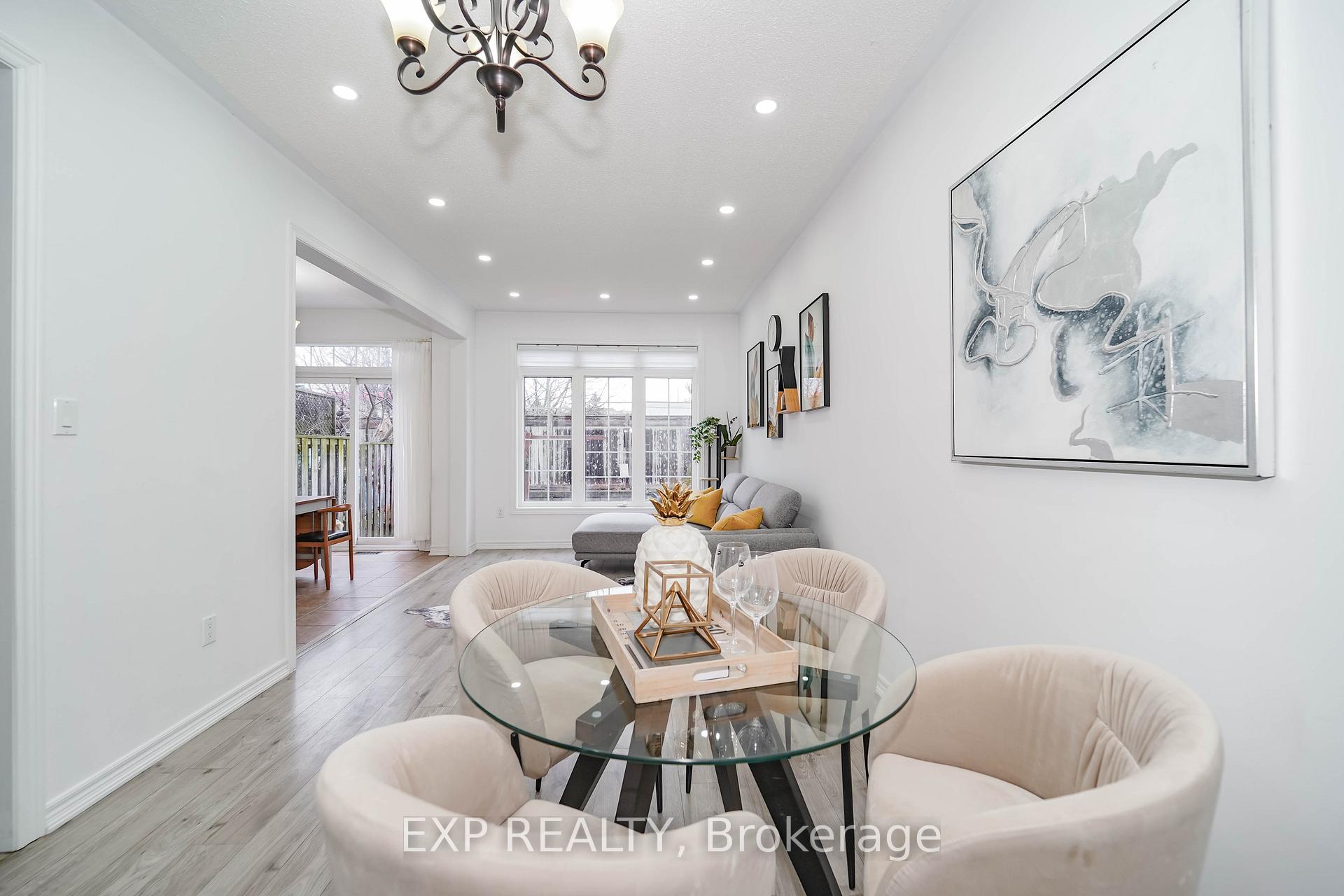 Photo 11 of 20 Starwood Road, Vaughan, Patterson — HOMEH