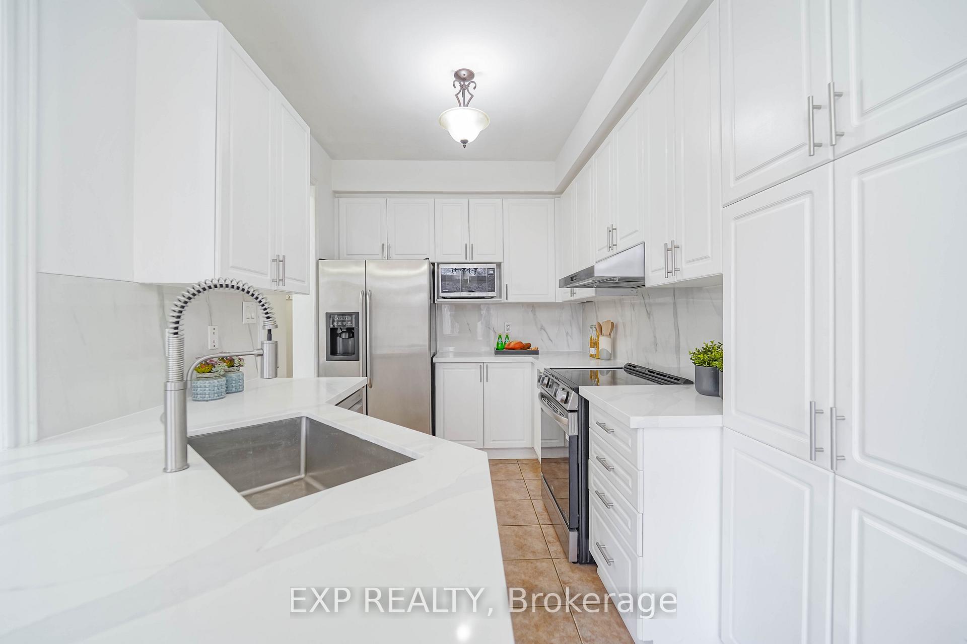 Photo 13 of 20 Starwood Road, Vaughan, Patterson — HOMEH