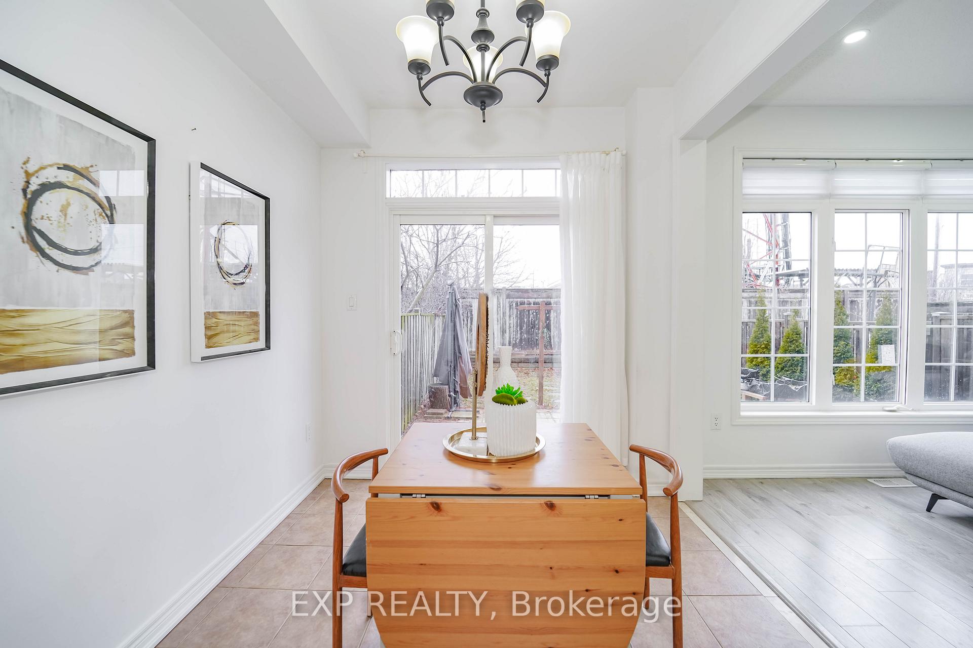 Photo 19 of 20 Starwood Road, Vaughan, Patterson — HOMEH