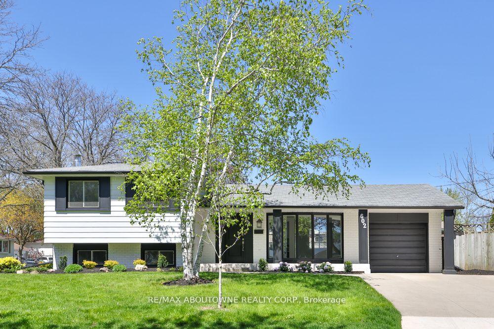 Photo 1 of 602 Jennifer Crescent, Burlington, Roseland — HOMEH