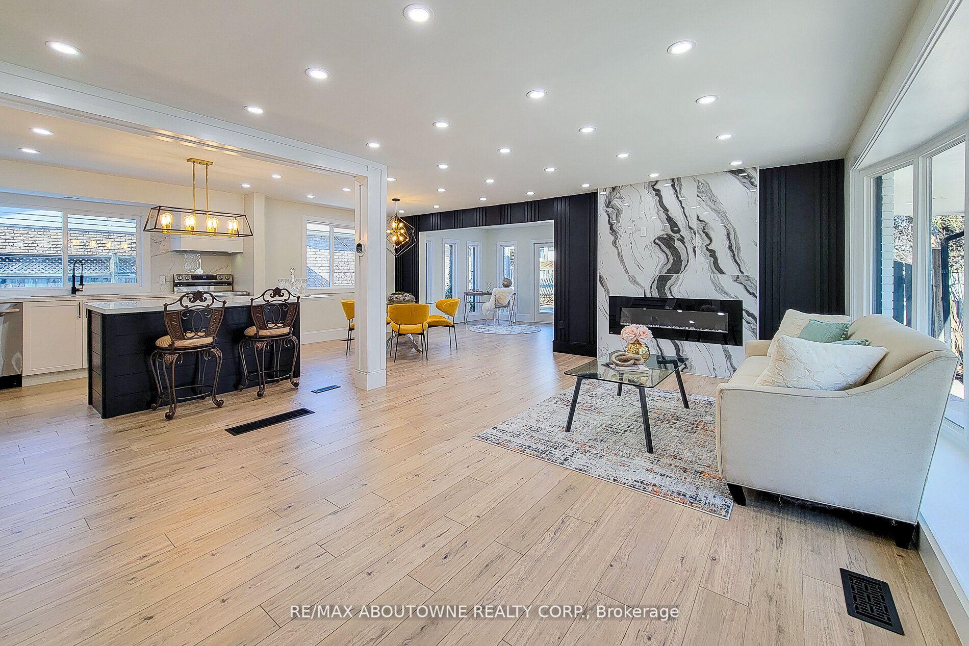 Photo 6 of 602 Jennifer Crescent, Burlington, Roseland — HOMEH