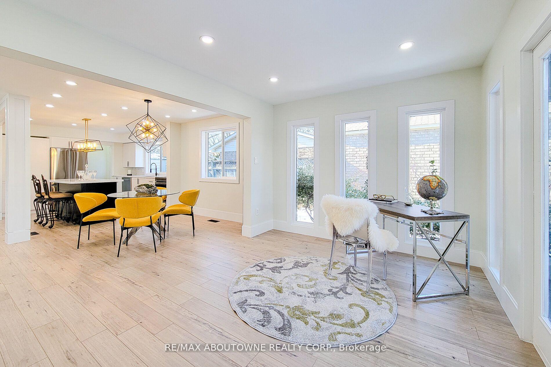 Photo 16 of 602 Jennifer Crescent, Burlington, Roseland — HOMEH
