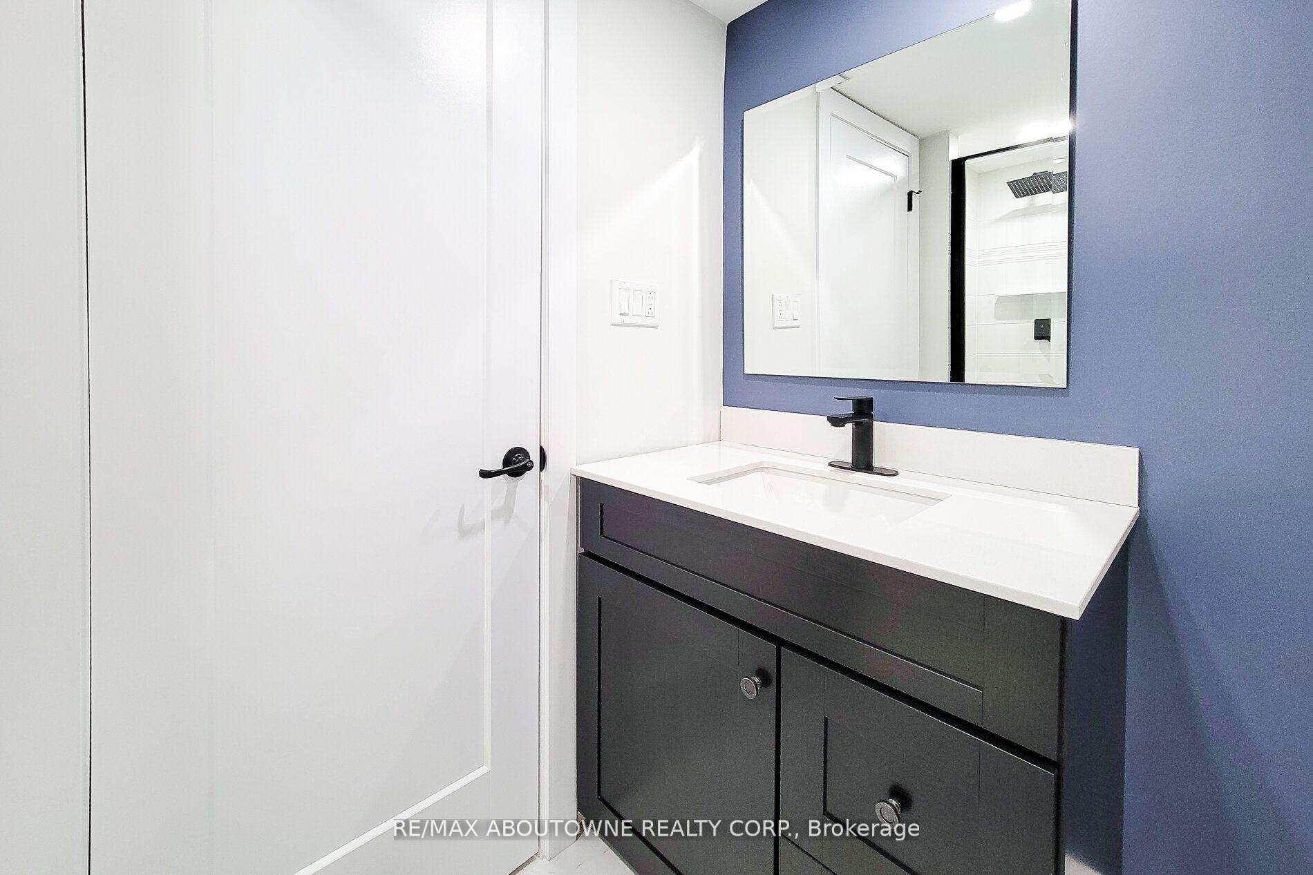 Photo 31 of 602 Jennifer Crescent, Burlington, Roseland — HOMEH