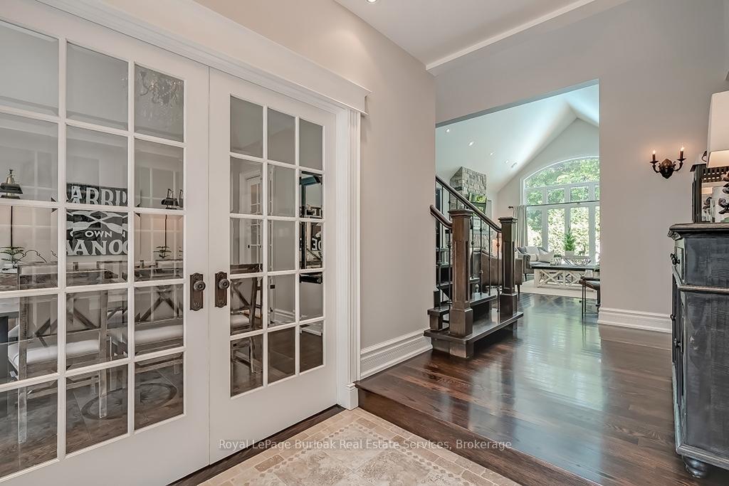 Photo 6 of 883 Kingsway Drive, Burlington, LaSalle — HOMEH