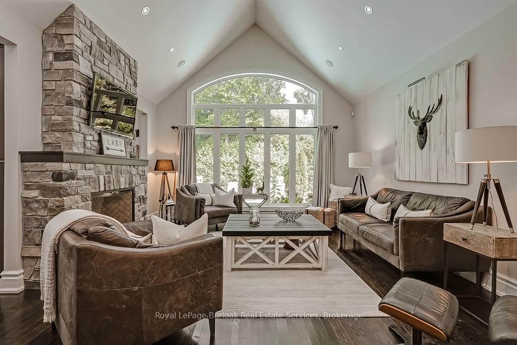 Photo 10 of 883 Kingsway Drive, Burlington, LaSalle — HOMEH