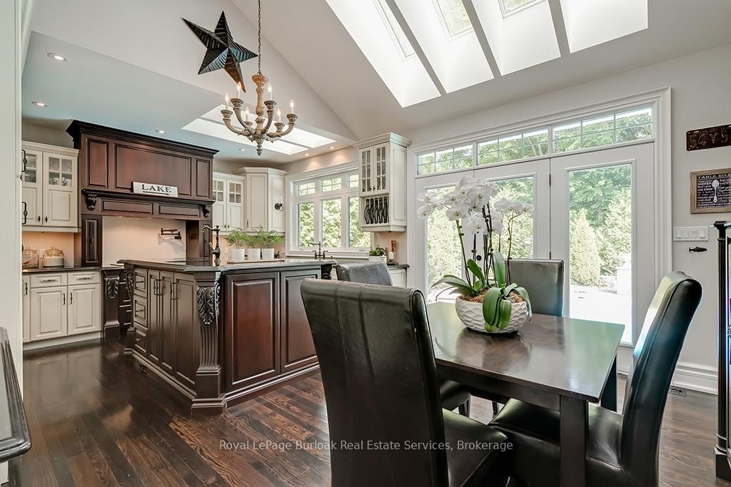 Photo 13 of 883 Kingsway Drive, Burlington, LaSalle — HOMEH