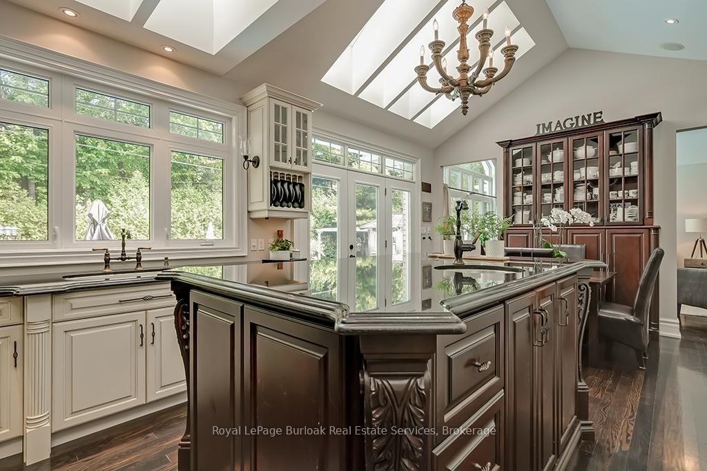Photo 15 of 883 Kingsway Drive, Burlington, LaSalle — HOMEH