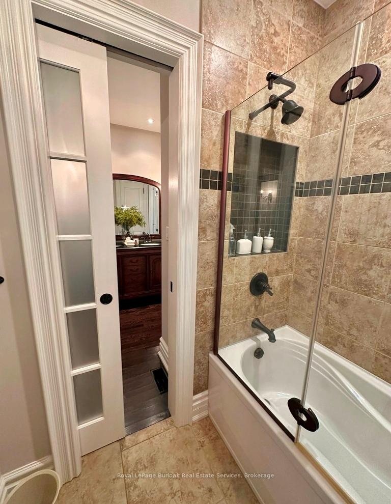 Photo 28 of 883 Kingsway Drive, Burlington, LaSalle — HOMEH