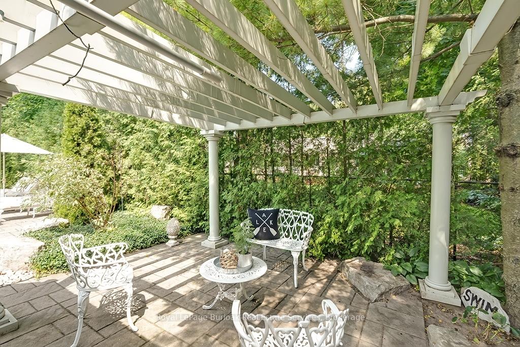 Photo 29 of 883 Kingsway Drive, Burlington, LaSalle — HOMEH