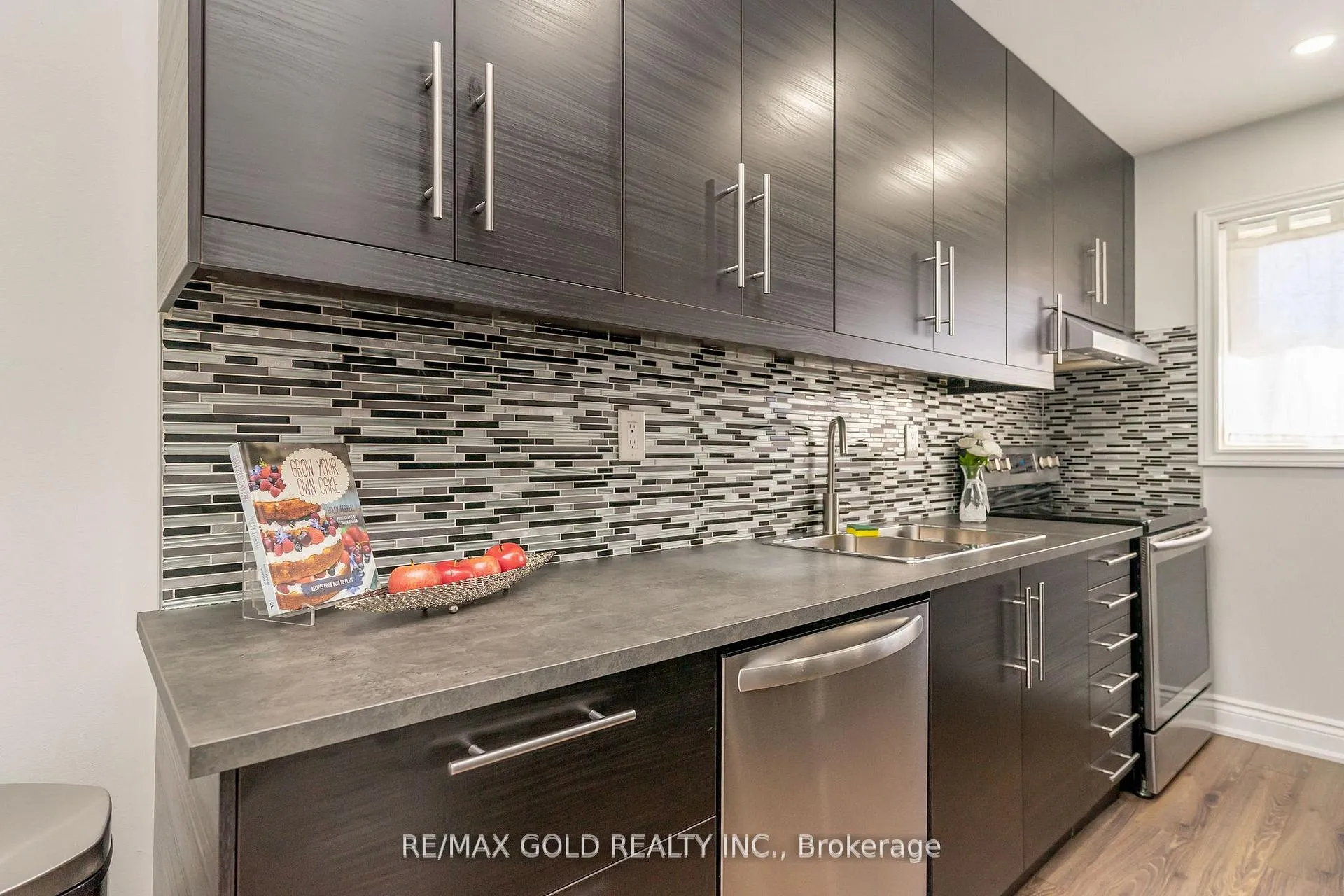Photo 34 of 18 Juliette Square, Brampton, Northgate — HOMEH