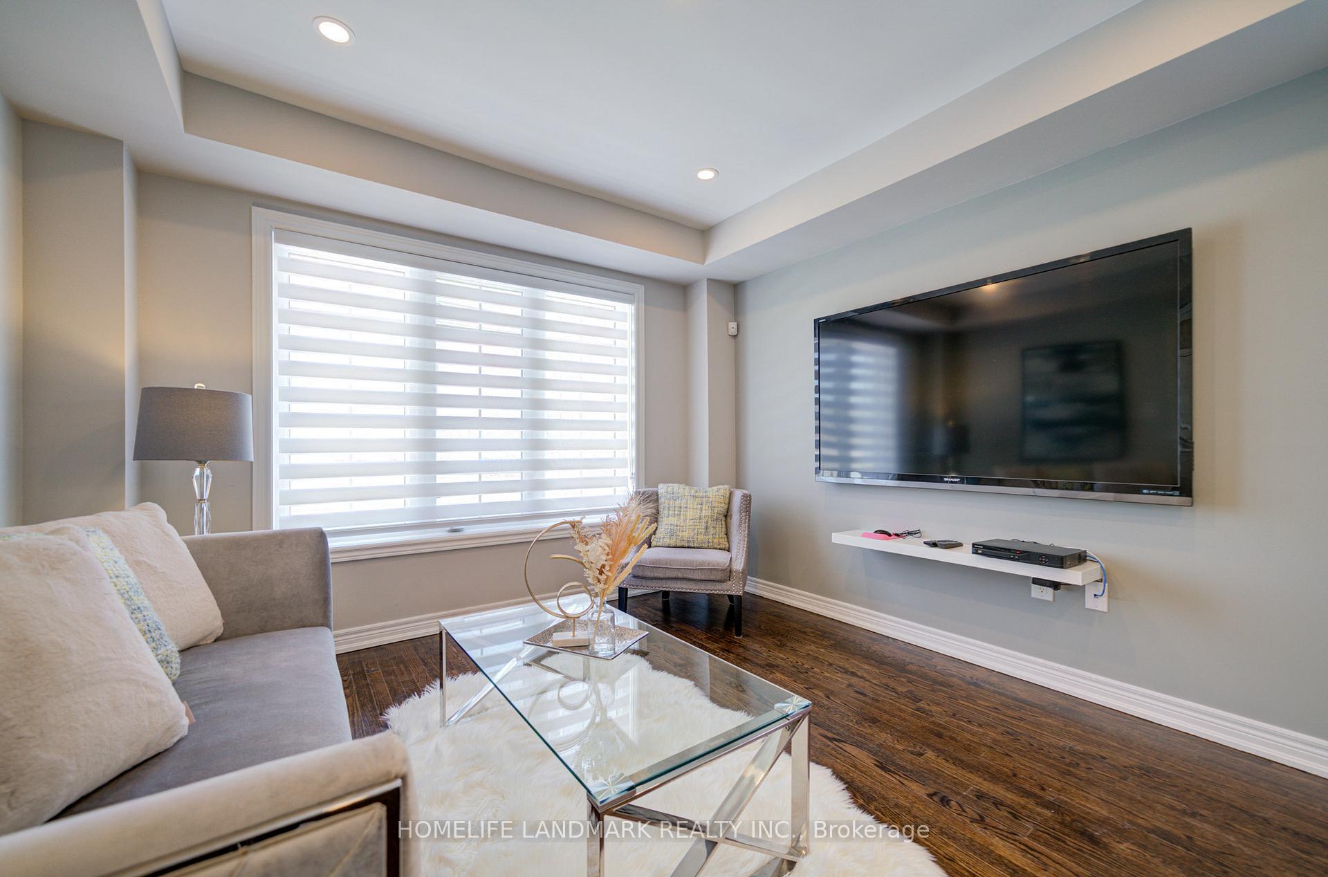Photo 8 of 9150 Dufferin Street, Vaughan, Patterson — HOMEH