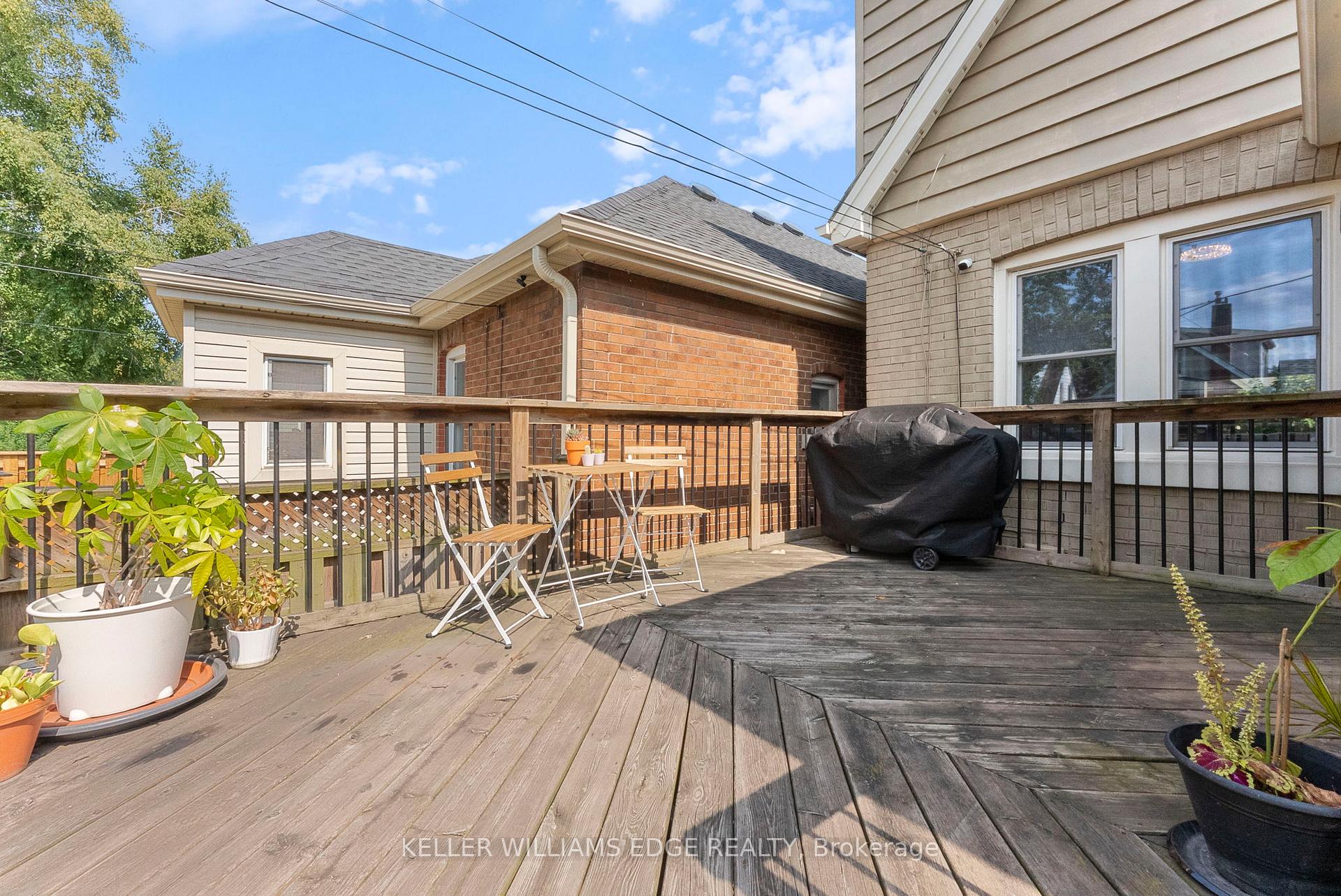 Photo 29 of 312 Wexford Avenue S, Hamilton, Delta — HOMEH