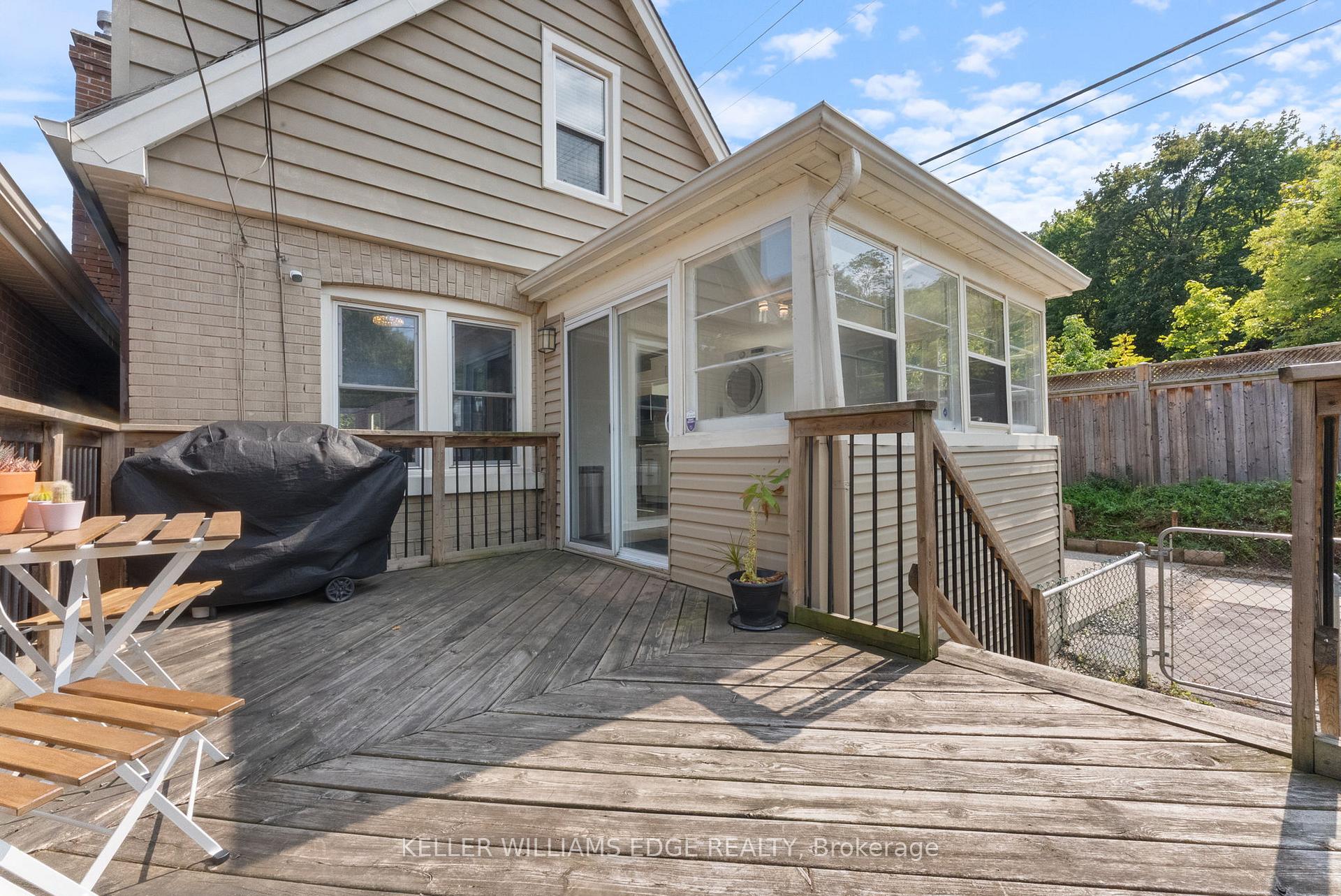 Photo 30 of 312 Wexford Avenue S, Hamilton, Delta — HOMEH