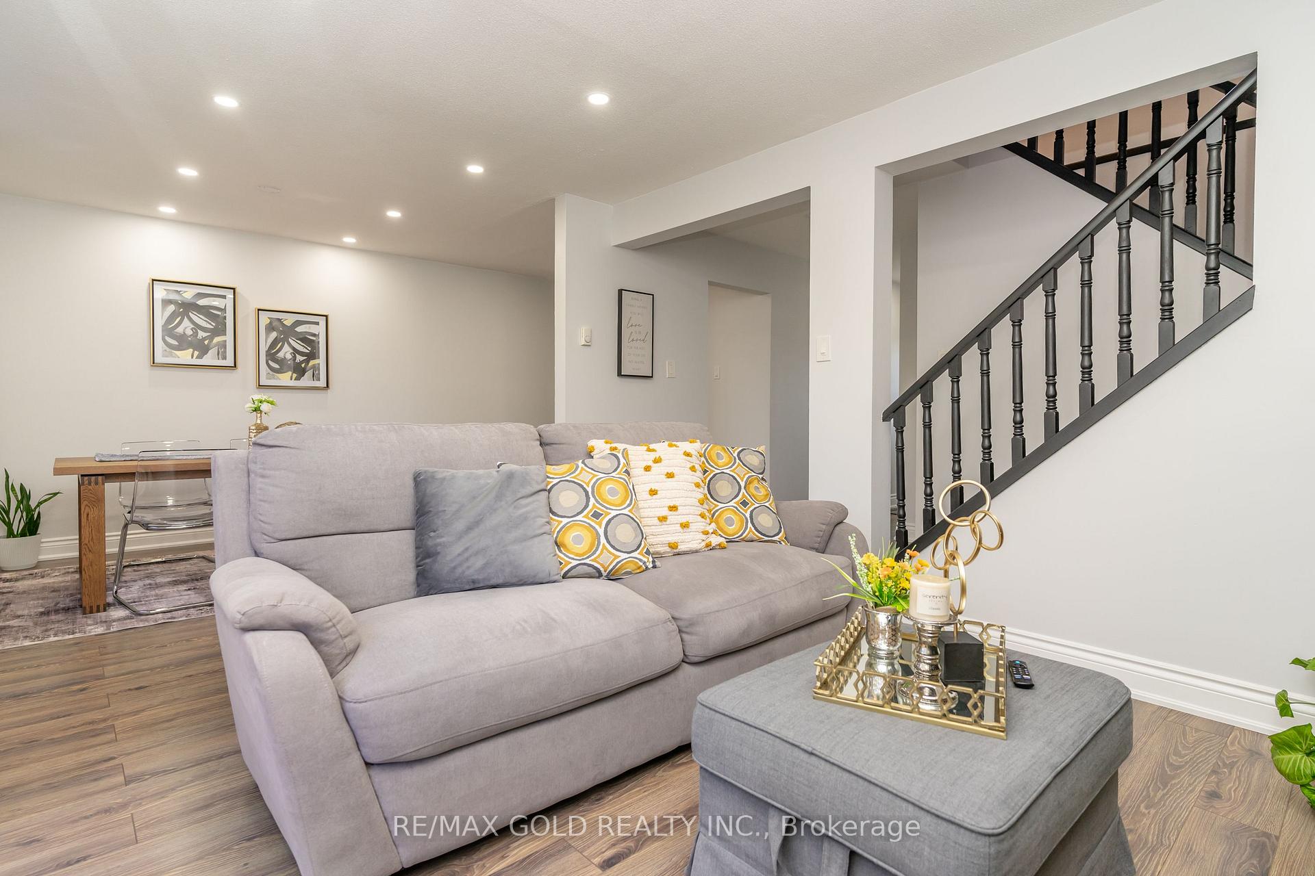 Photo 13 of 18 Juliette Square, Brampton, Northgate — HOMEH