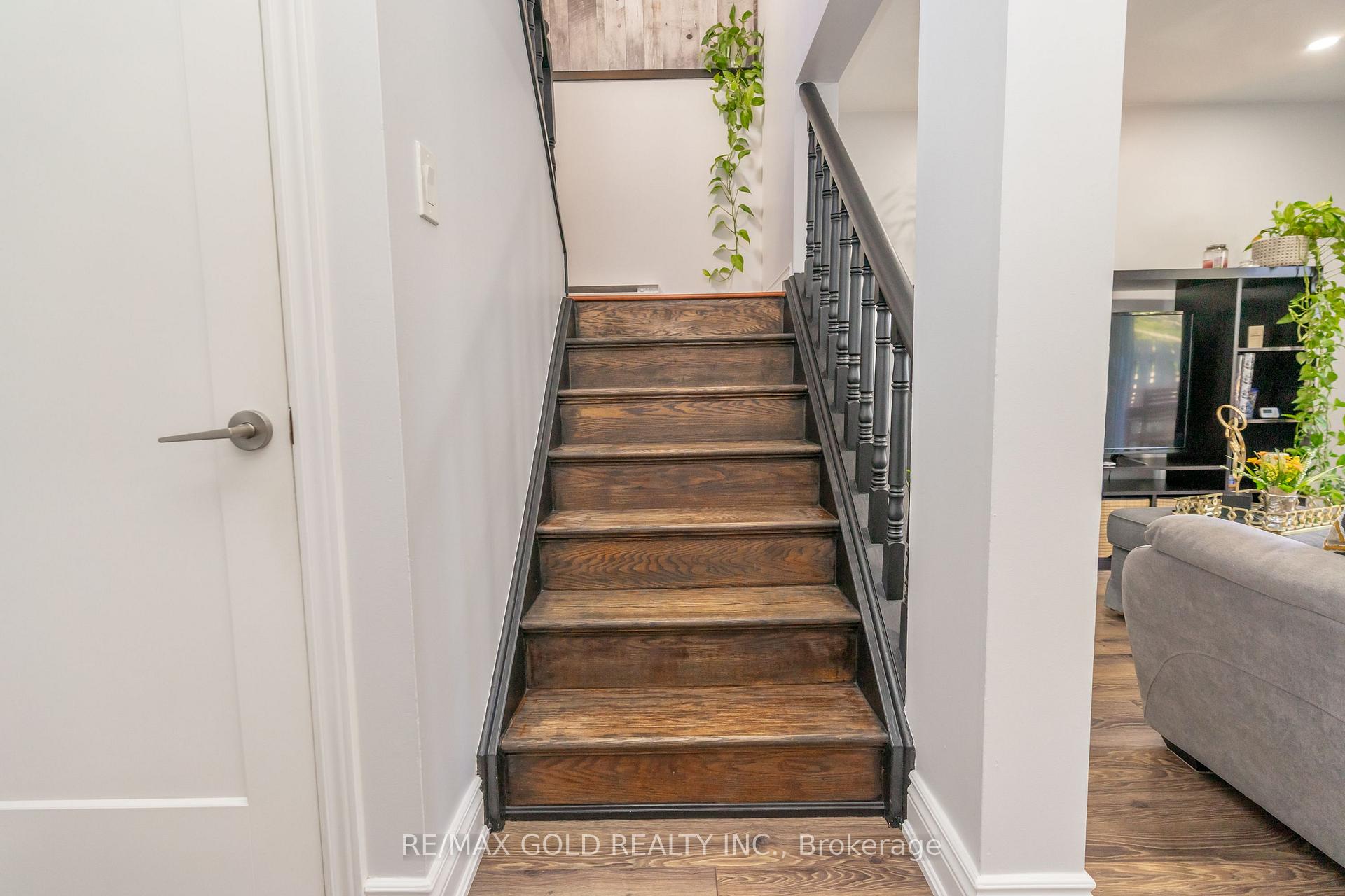 Photo 21 of 18 Juliette Square, Brampton, Northgate — HOMEH
