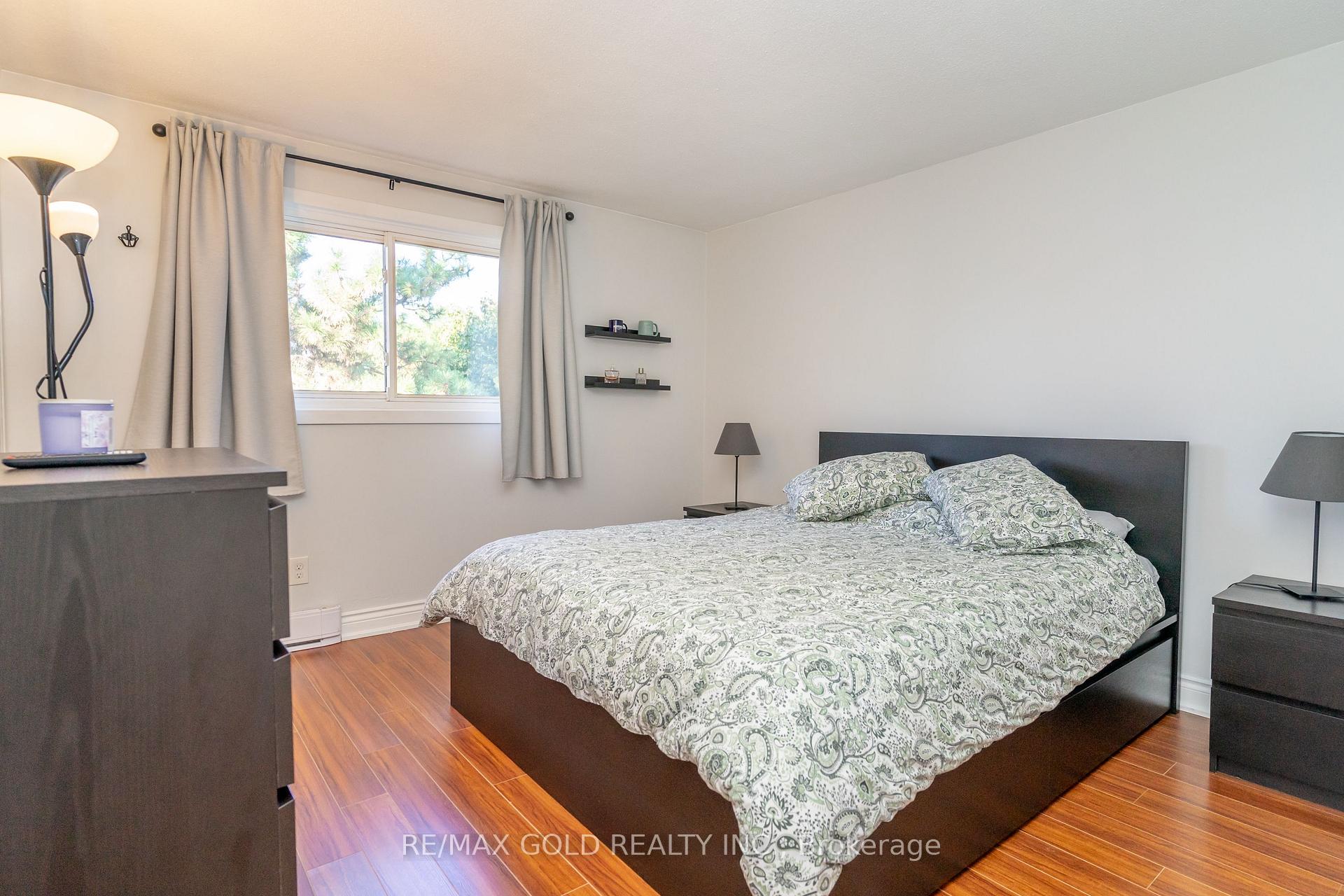 Photo 23 of 18 Juliette Square, Brampton, Northgate — HOMEH