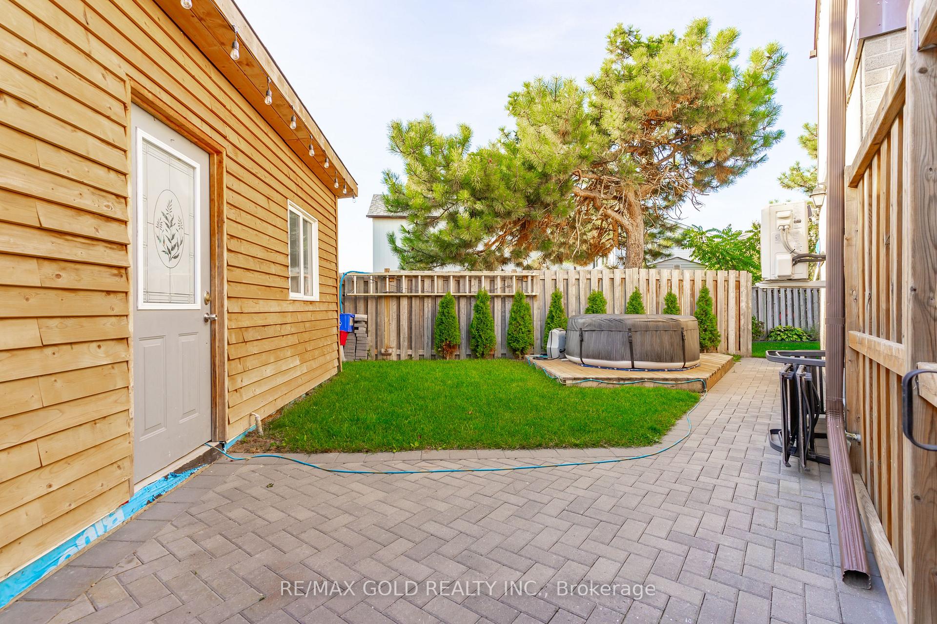 Photo 38 of 18 Juliette Square, Brampton, Northgate — HOMEH