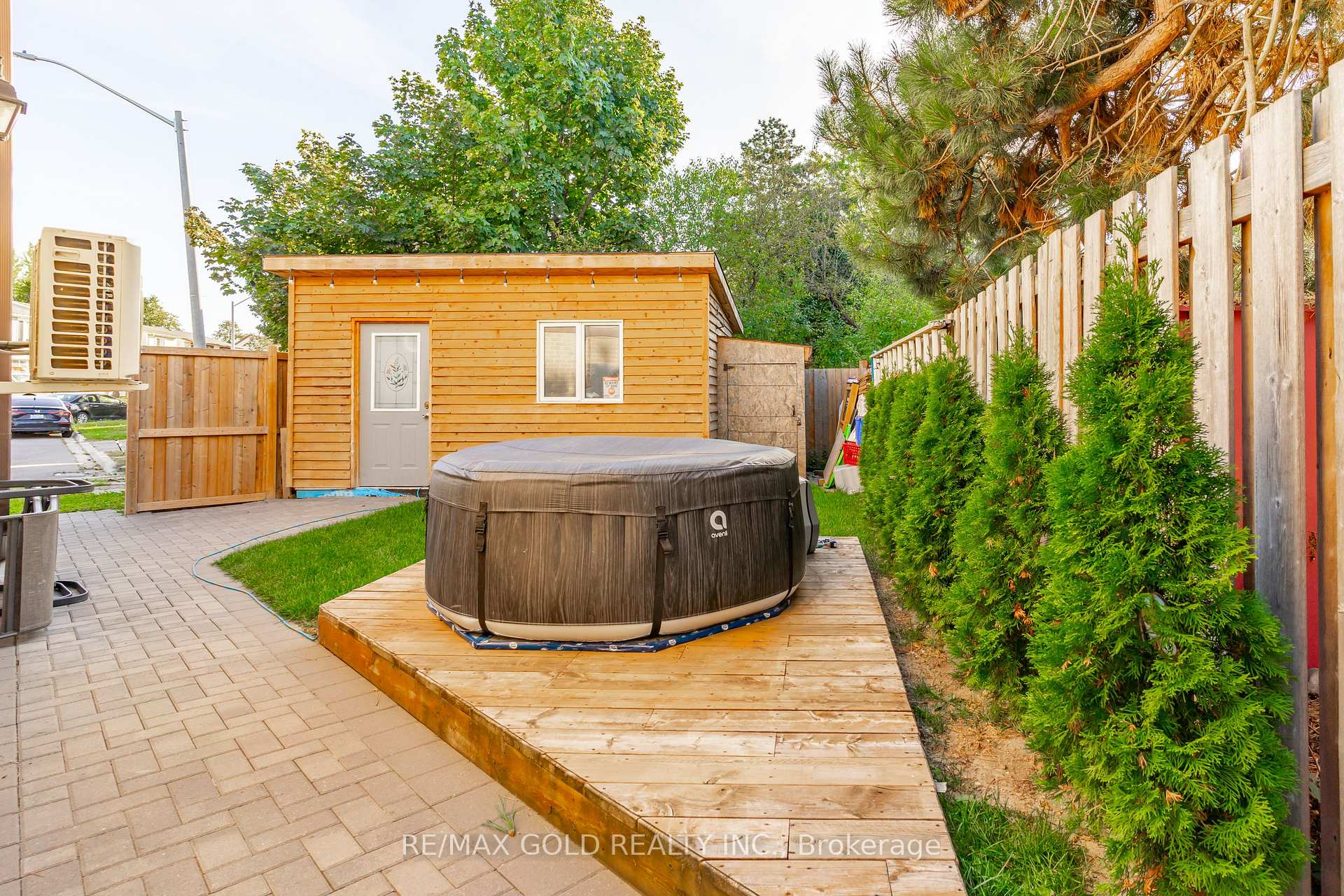 Photo 39 of 18 Juliette Square, Brampton, Northgate — HOMEH