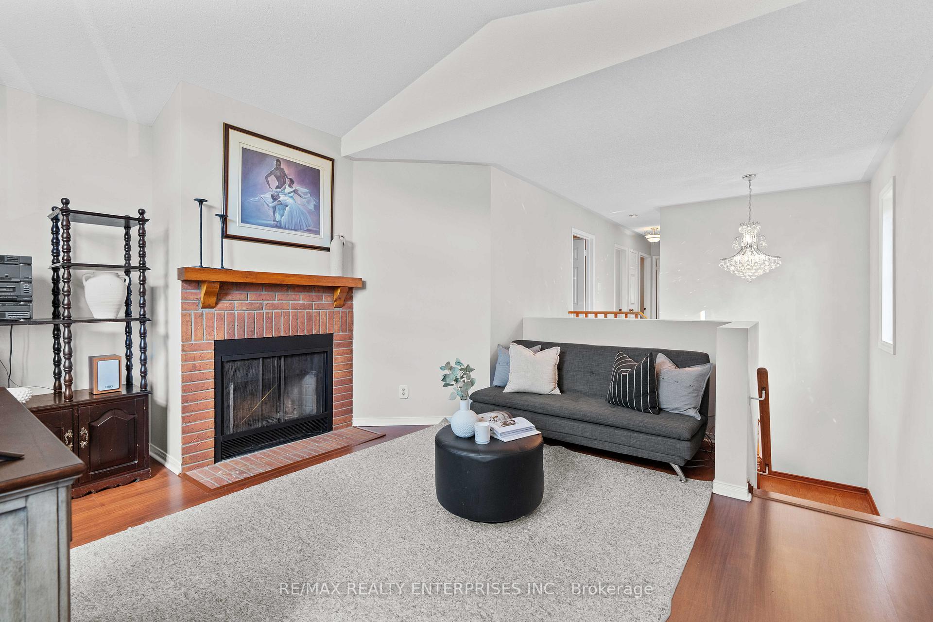 Photo 18 of 129 Valonia Drive, Brampton, Brampton North — HOMEH