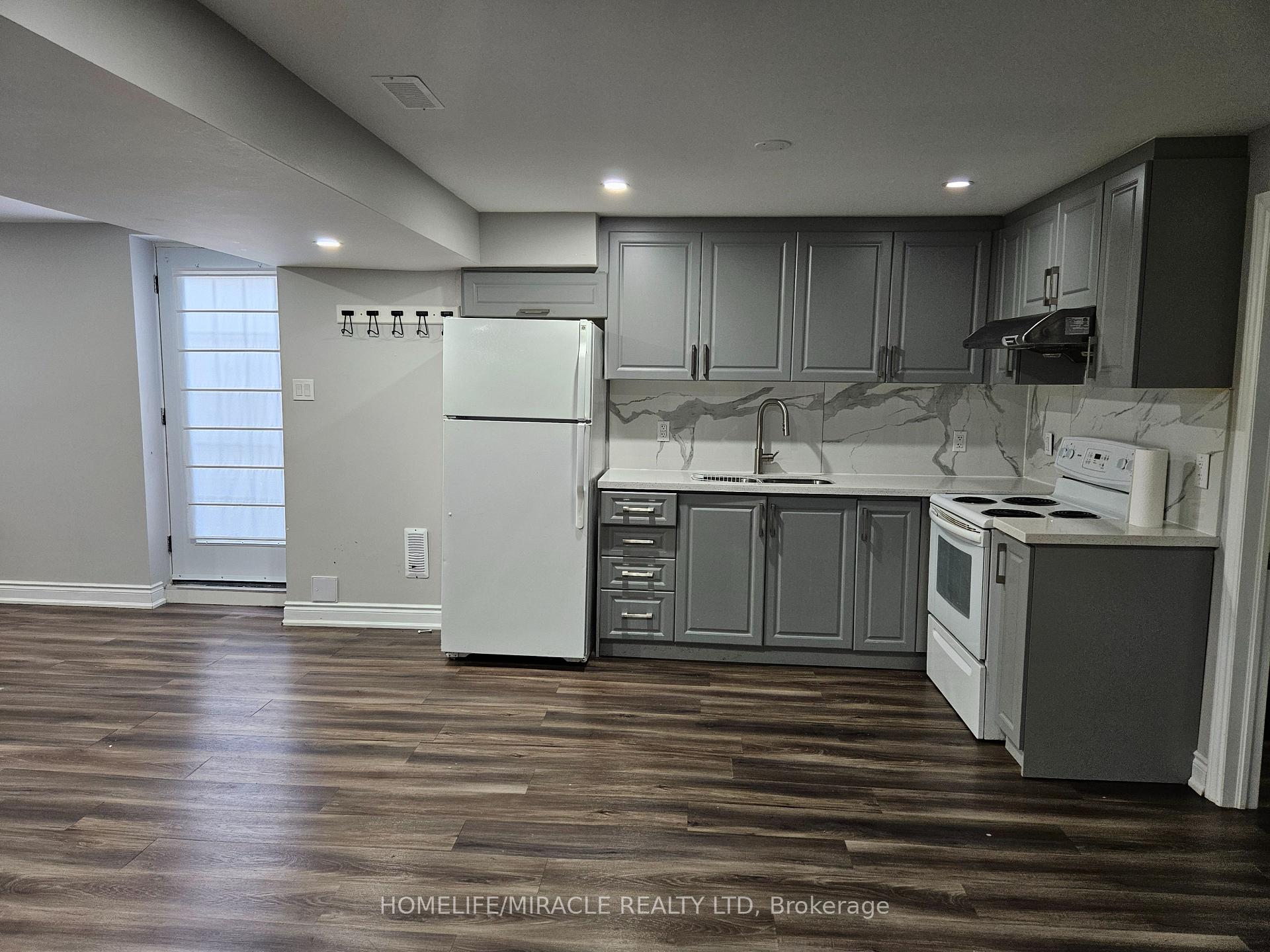 Photo 3 of Unit ( Basement ), 35 Nottingham Crescent, Brampton, Westgate — HOMEH
