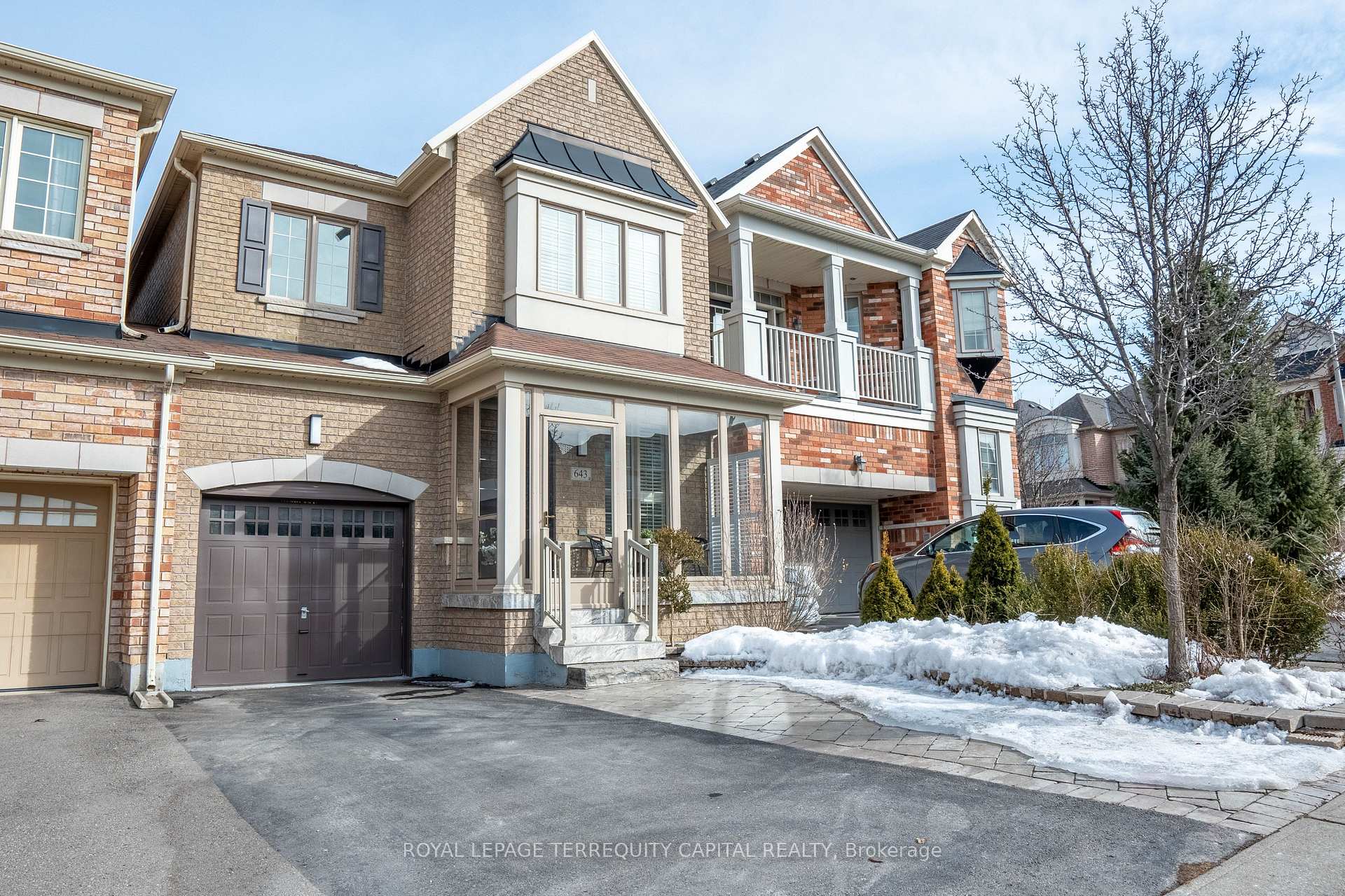 Photo 2 of 643 Pleasant Ridge Avenue, Vaughan, Patterson — HOMEH