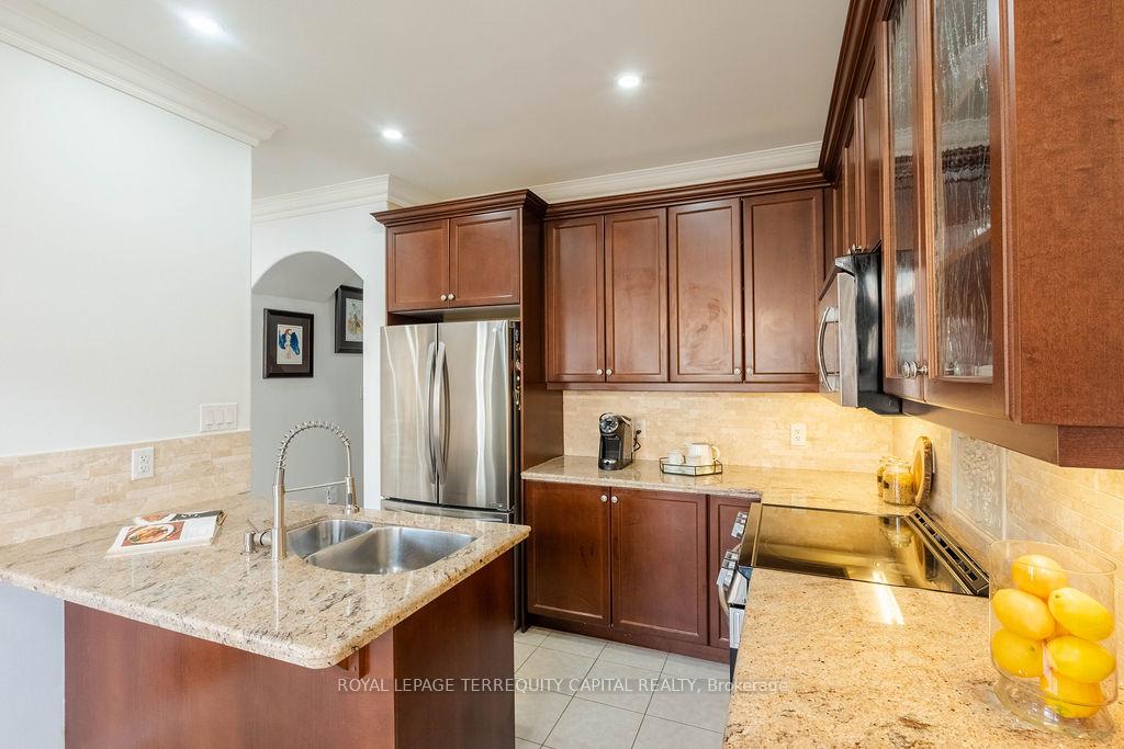 Photo 18 of 643 Pleasant Ridge Avenue, Vaughan, Patterson — HOMEH