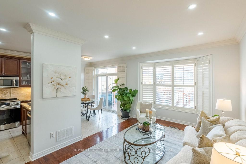 Photo 24 of 643 Pleasant Ridge Avenue, Vaughan, Patterson — HOMEH