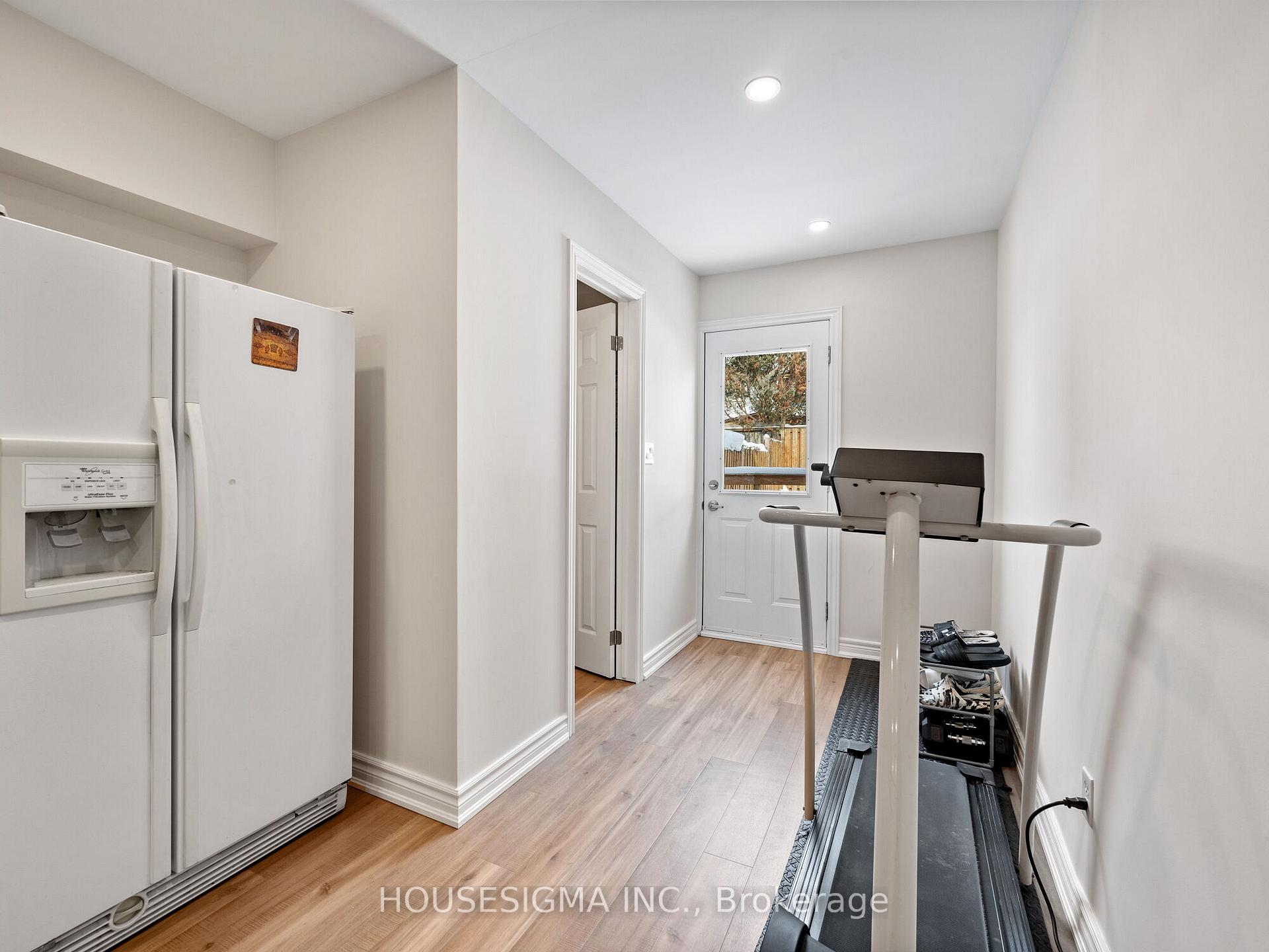 Photo 16 of 10 Willow Drive, Barrie, Holly — HOMEH