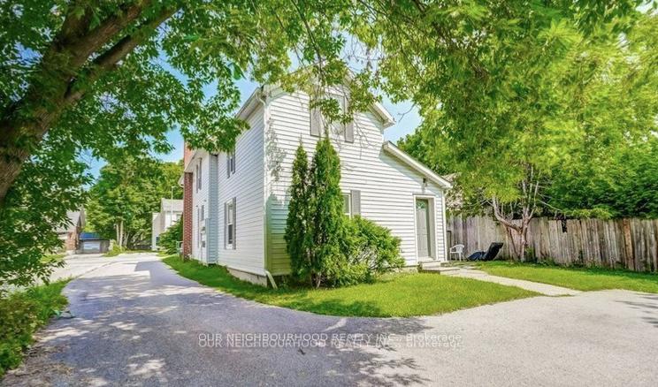 Photo 4 of 81 Wellington Street E, Aurora, Aurora Village — HOMEH