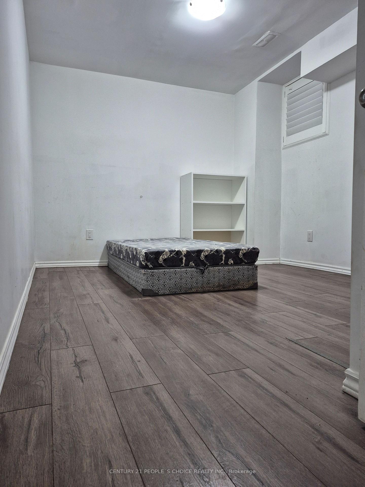 Photo 8 of Unit Basement, 120 Robert Parkinson Drive, Brampton, Northwest Brampton — HOMEH