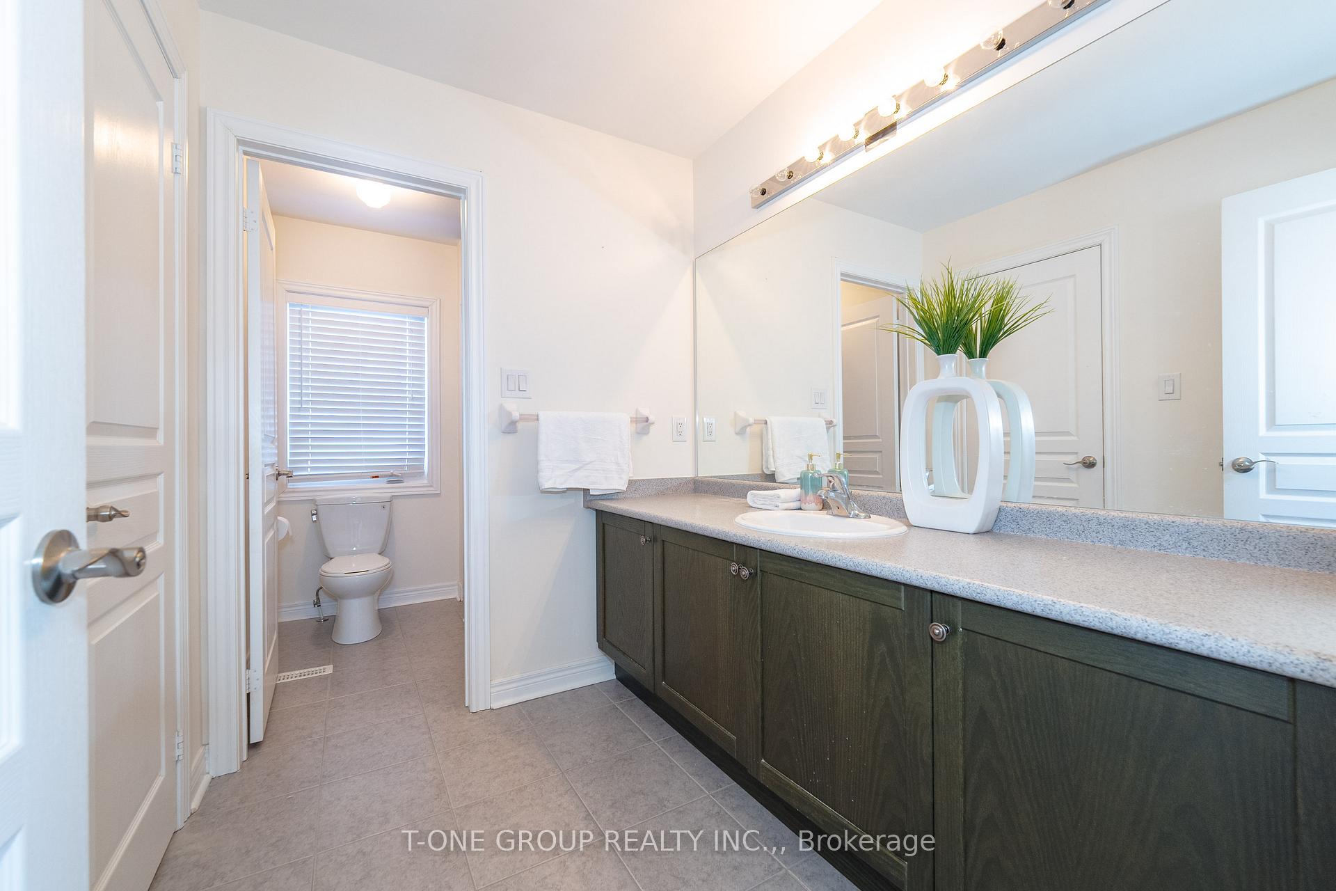 Photo 34 of 174 Santa Amato Crescent, Vaughan, Patterson — HOMEH