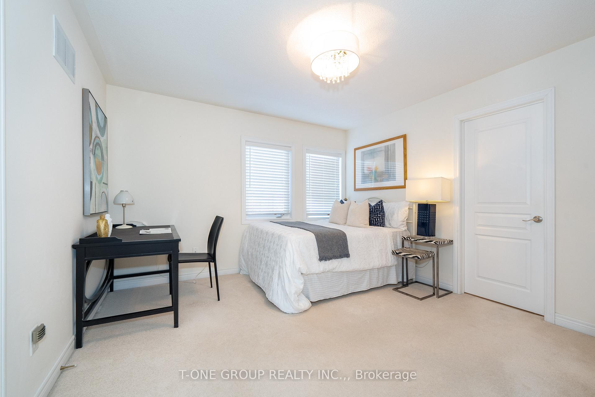 Photo 35 of 174 Santa Amato Crescent, Vaughan, Patterson — HOMEH