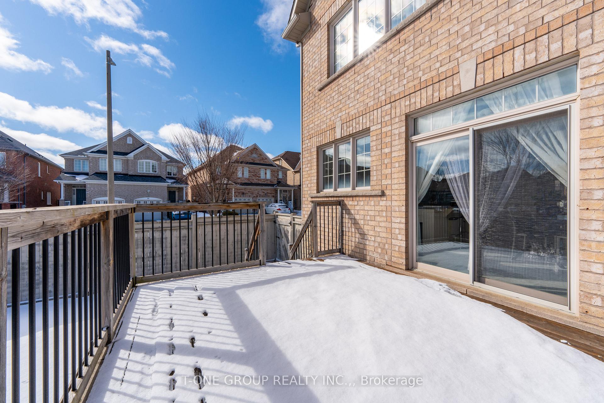 Photo 41 of 174 Santa Amato Crescent, Vaughan, Patterson — HOMEH