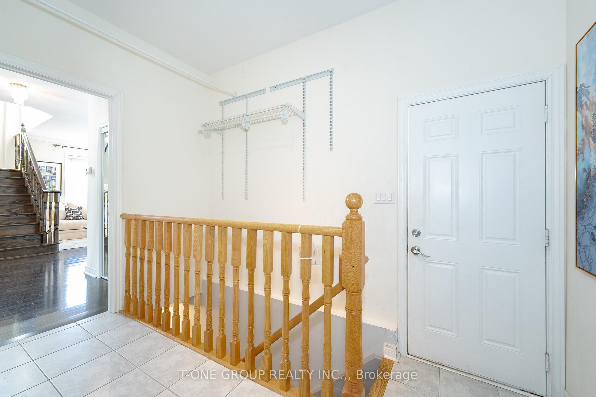 Photo 43 of 174 Santa Amato Crescent, Vaughan, Patterson — HOMEH