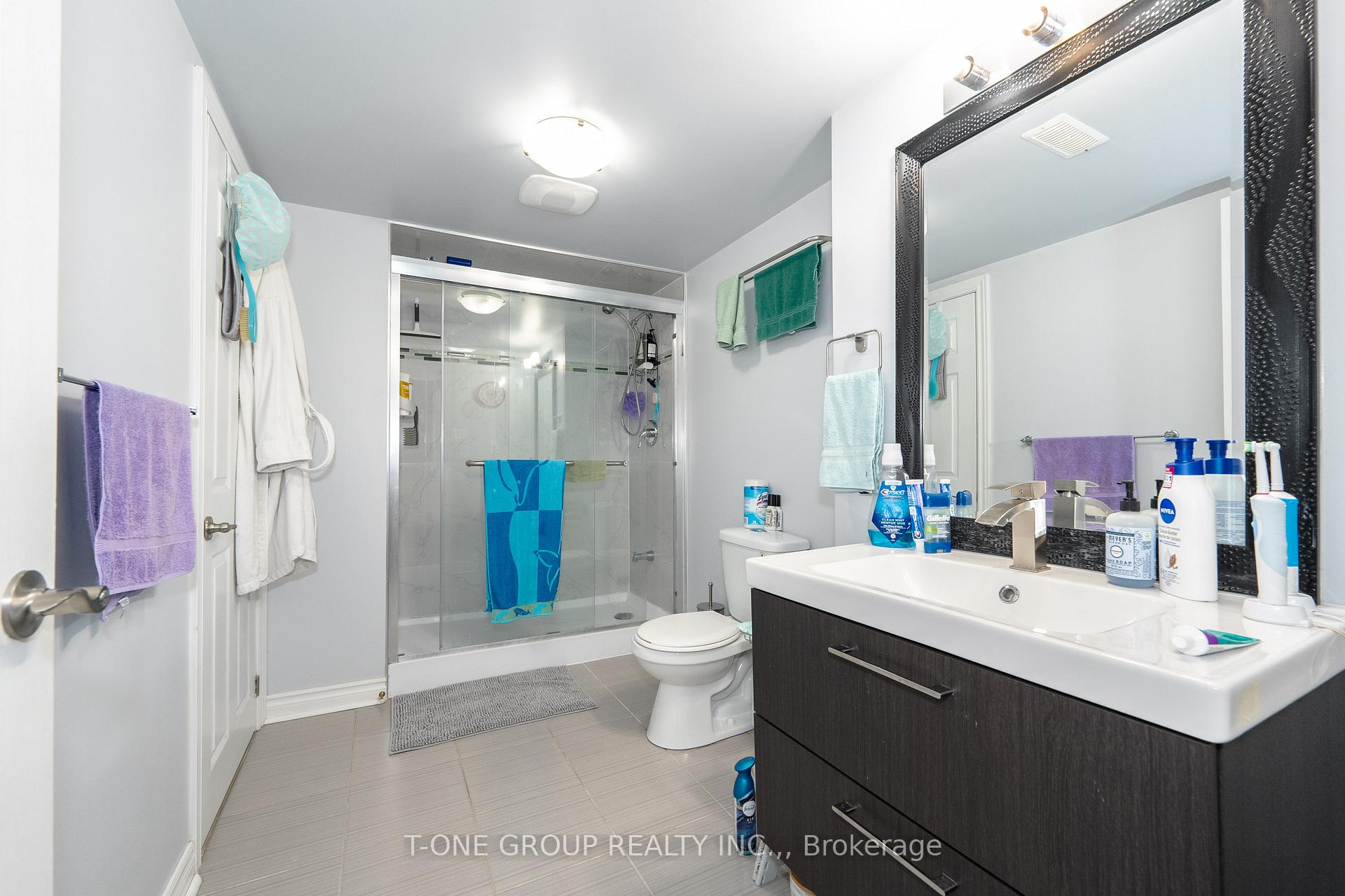 Photo 46 of 174 Santa Amato Crescent, Vaughan, Patterson — HOMEH